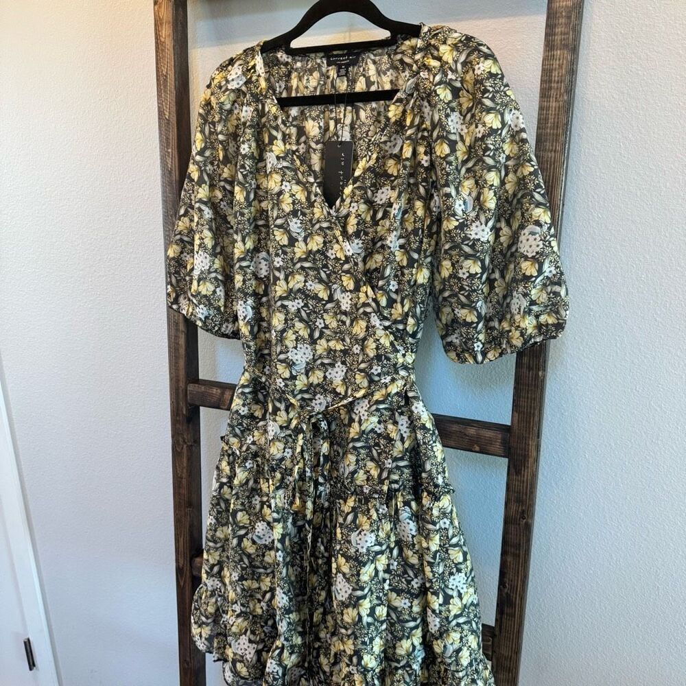 NWT Current Air M Gray Floral Wrap Dress Ruffle Mini V-Neck Puff Sleeve Cottage - Picture 6 of 9
